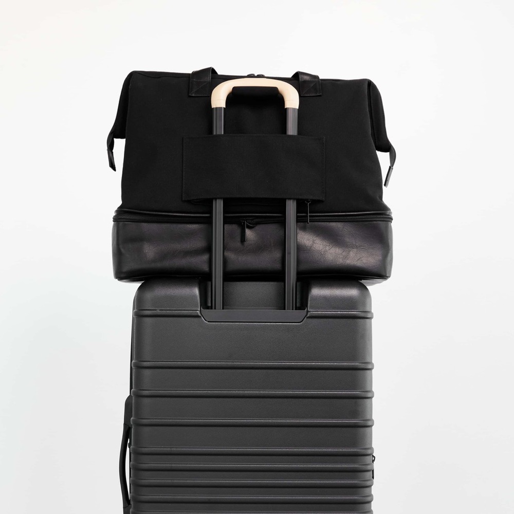Beis Convertible Weekender (damaged) - Picture 3 of 8